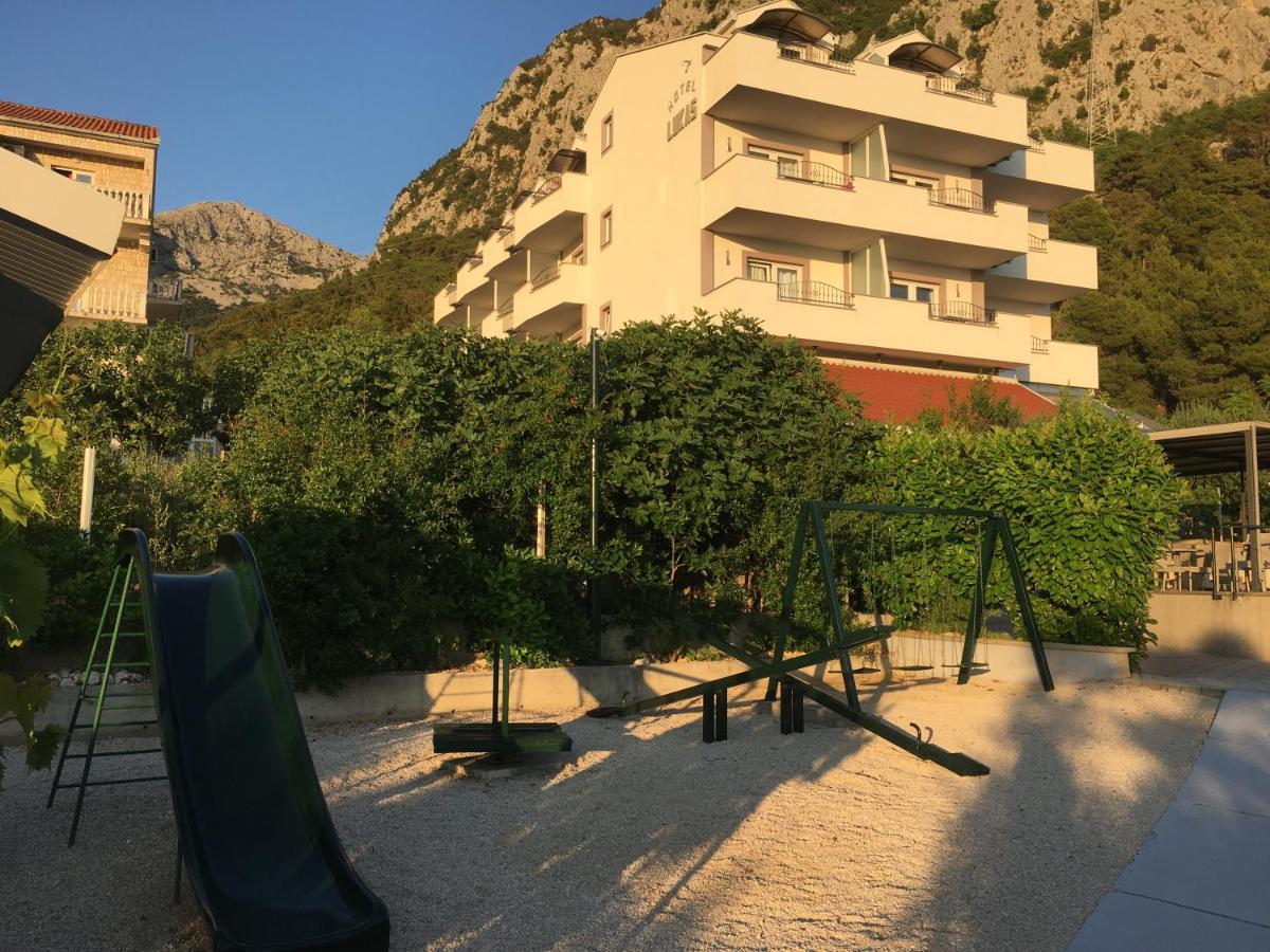 Hotel Lukas Gradac  Eksteriør billede